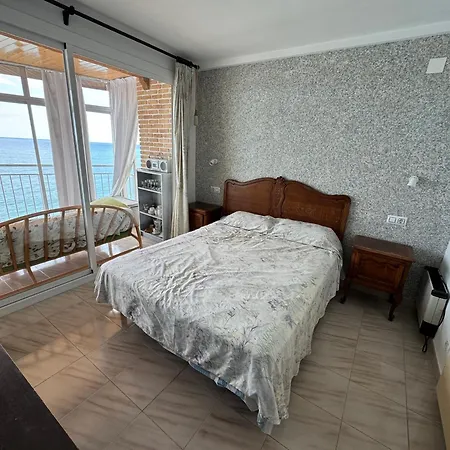 Nuria Apartament *
